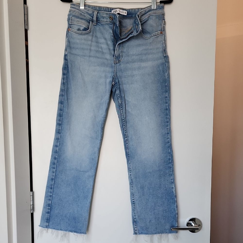 Zara Straight Jeans in Light Blue